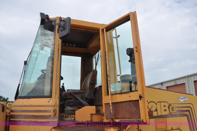 image for item G7434 1993 Case 621B wheel loader