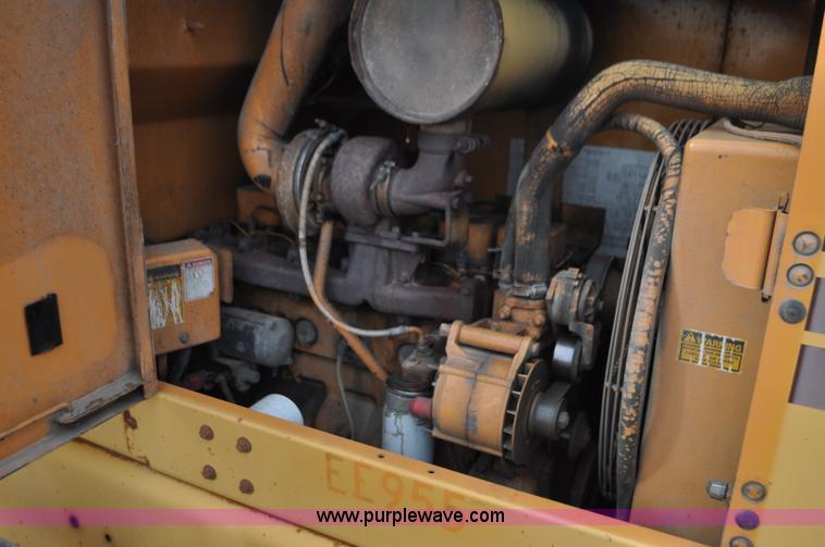 image for item G7434 1993 Case 621B wheel loader