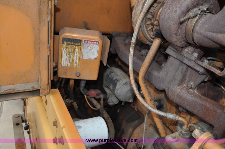 image for item G7434 1993 Case 621B wheel loader