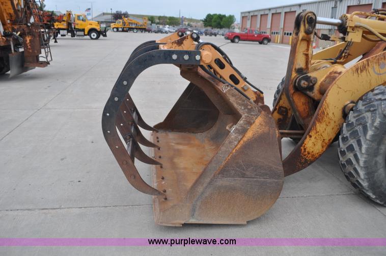 image for item G7434 1993 Case 621B wheel loader
