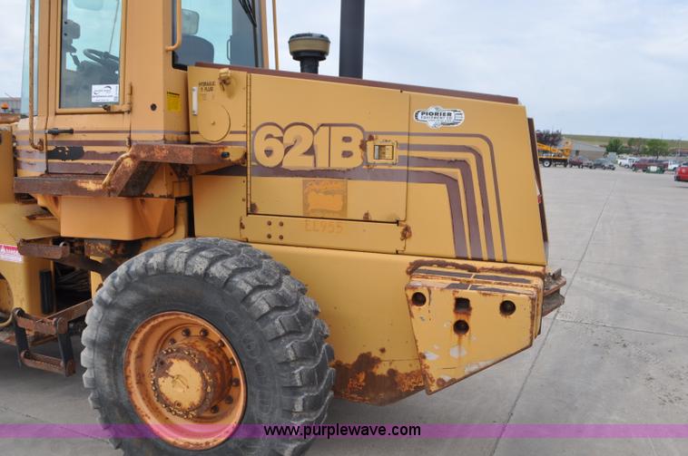 image for item G7434 1993 Case 621B wheel loader