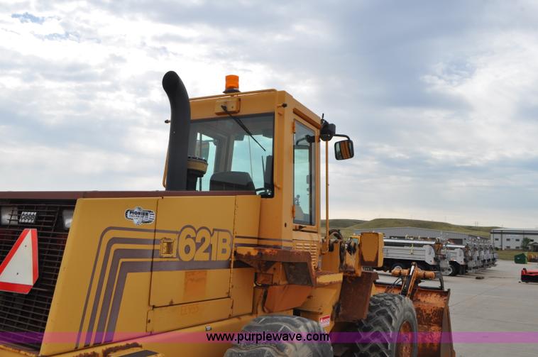 image for item G7434 1993 Case 621B wheel loader