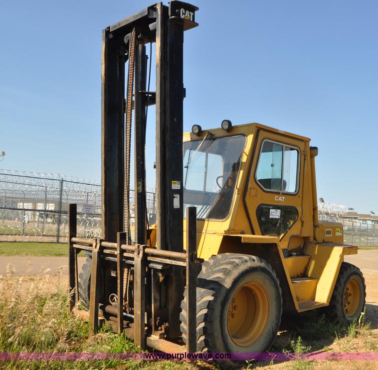 image for item G7467 Caterpillar R80 forklift