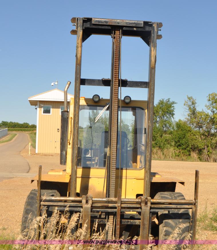 image for item G7467 Caterpillar R80 forklift