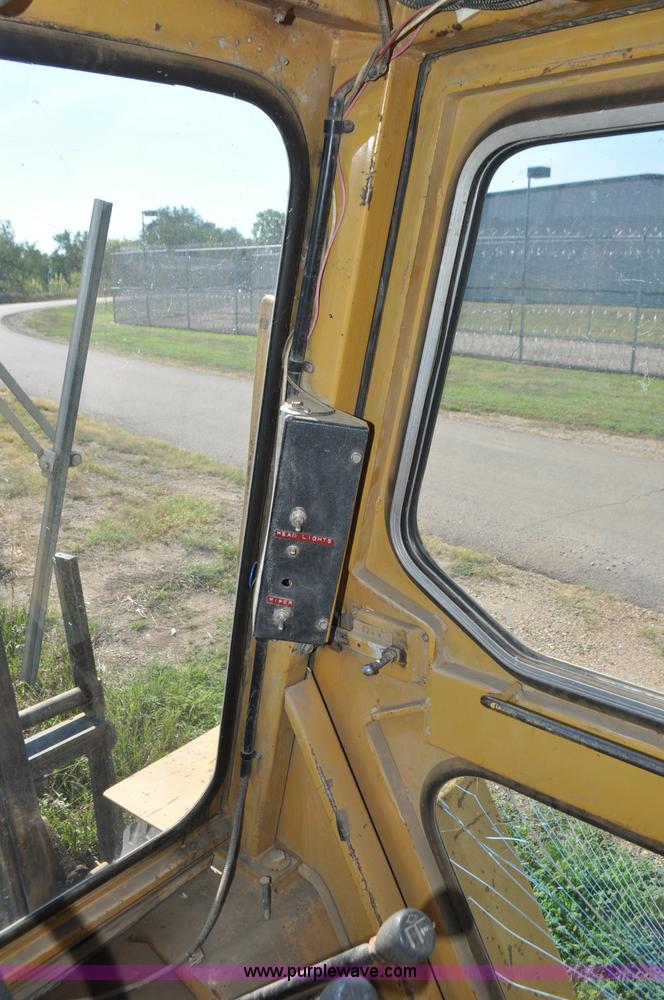 image for item G7467 Caterpillar R80 forklift