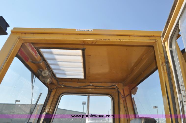 image for item G7467 Caterpillar R80 forklift