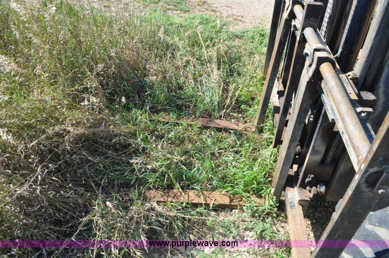 image for item G7467 Caterpillar R80 forklift