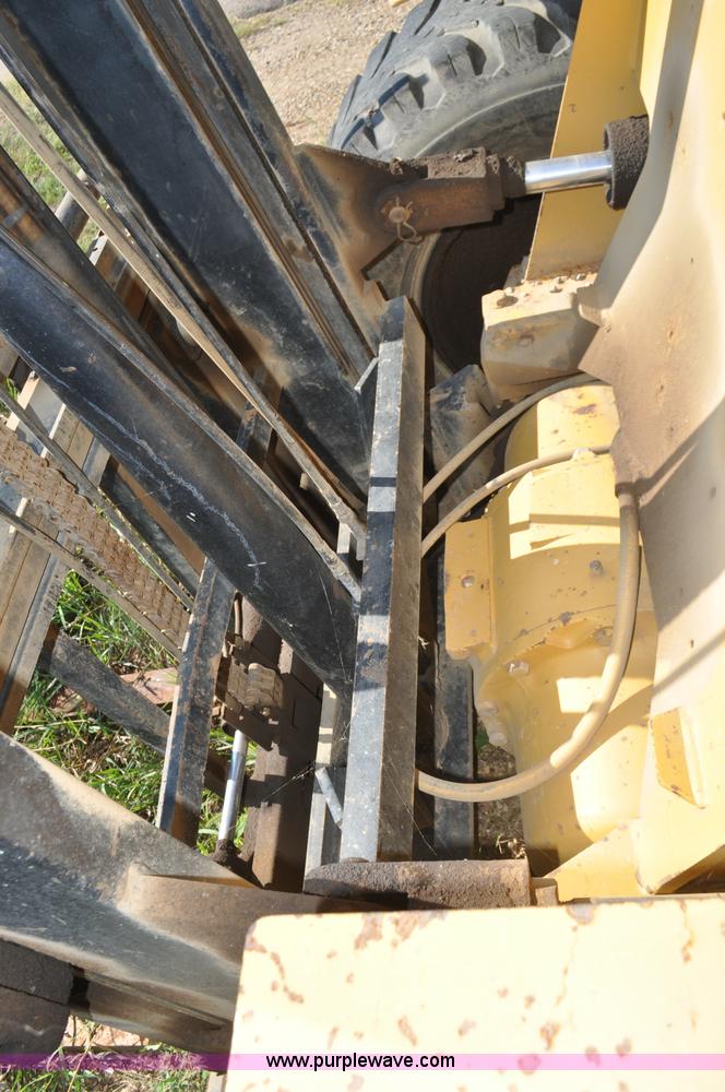 image for item G7467 Caterpillar R80 forklift