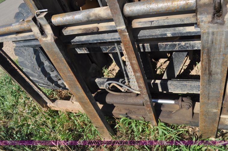 image for item G7467 Caterpillar R80 forklift