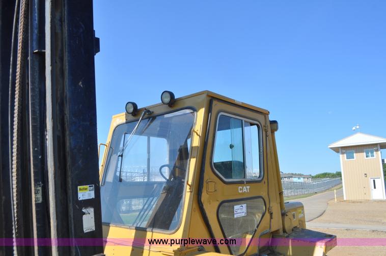 image for item G7467 Caterpillar R80 forklift