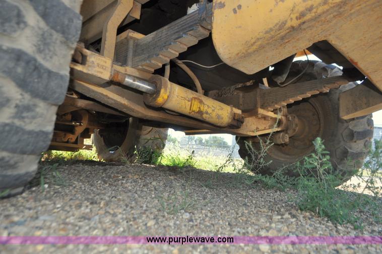 image for item G7467 Caterpillar R80 forklift