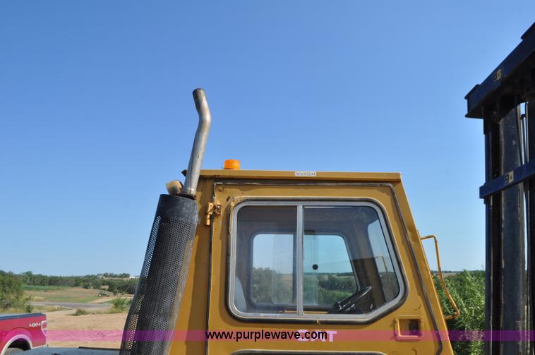 image for item G7467 Caterpillar R80 forklift