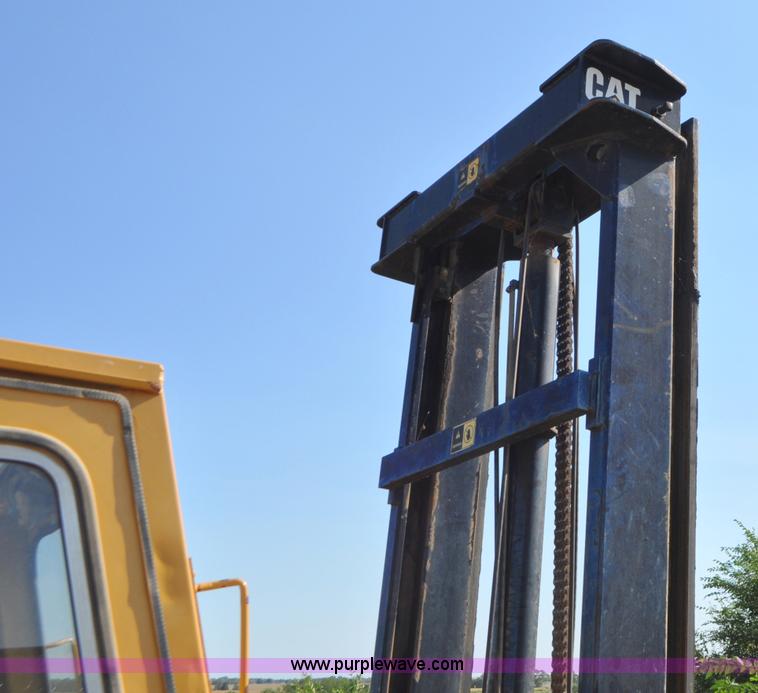 image for item G7467 Caterpillar R80 forklift