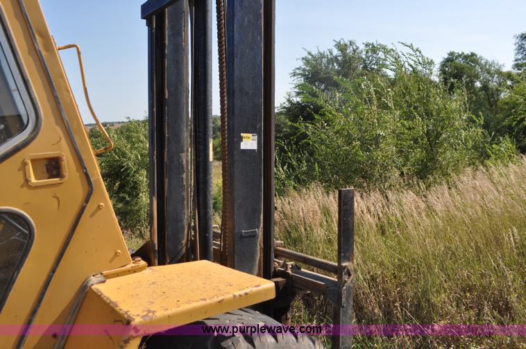 image for item G7467 Caterpillar R80 forklift