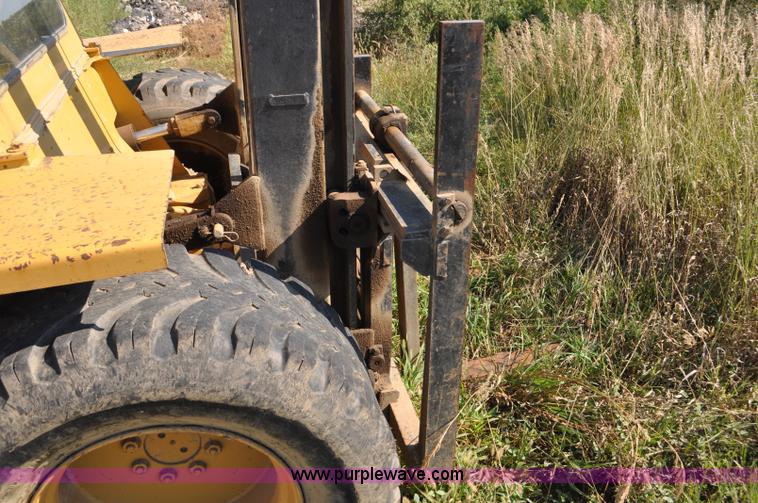 image for item G7467 Caterpillar R80 forklift