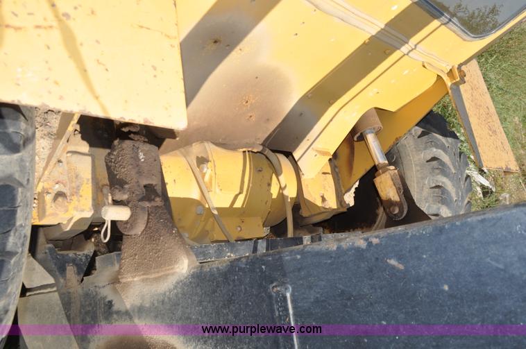 image for item G7467 Caterpillar R80 forklift