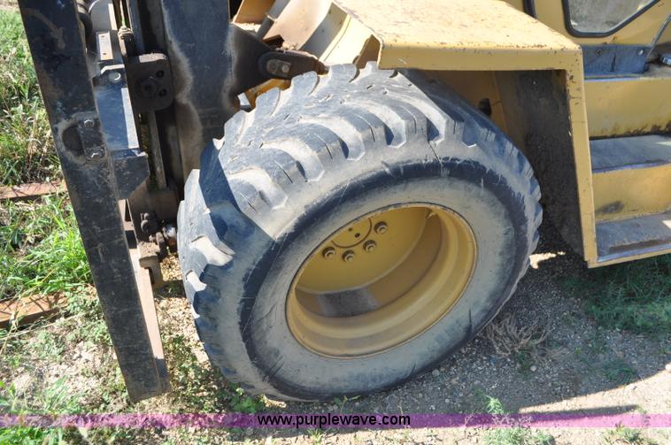 image for item G7467 Caterpillar R80 forklift