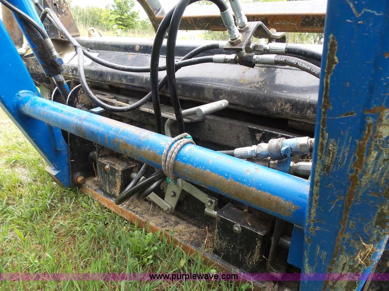 image for item J1635 2001 New Holland TN70 tractor