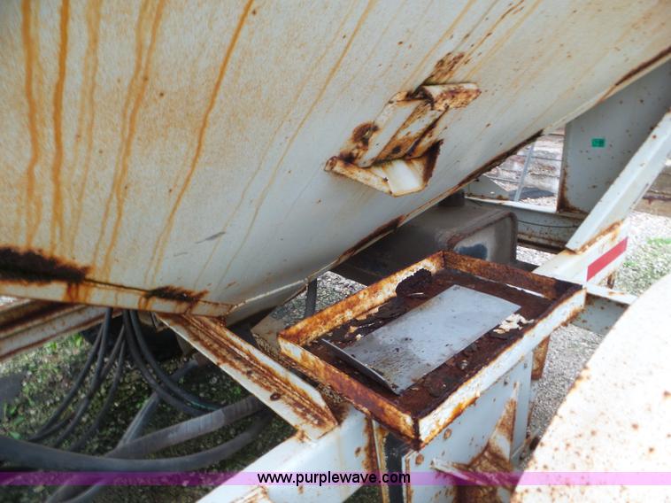 image for item CC9965 Parker 1500 weigh wagon