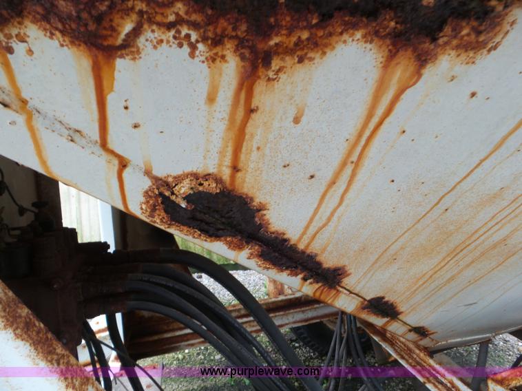 image for item CC9965 Parker 1500 weigh wagon