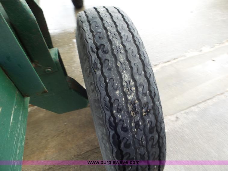 image for item CC9968 Seed tender