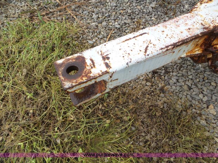 image for item CC9984 2005 Willmar 500 spreader