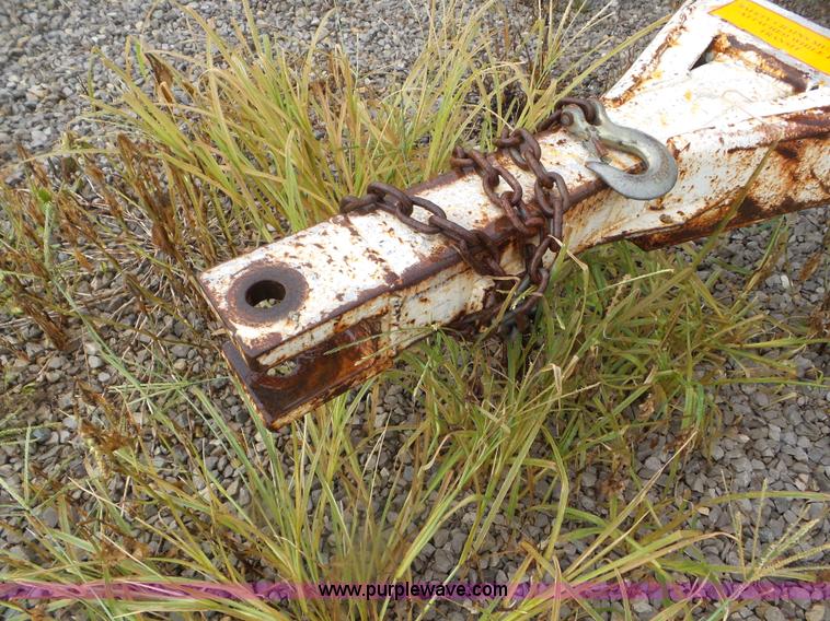 image for item CC9985 2005 Willmar 500 spreader