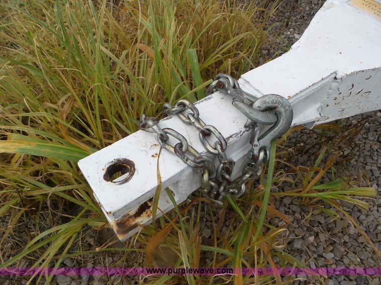 image for item CC9986 2005 Willmar 500 spreader