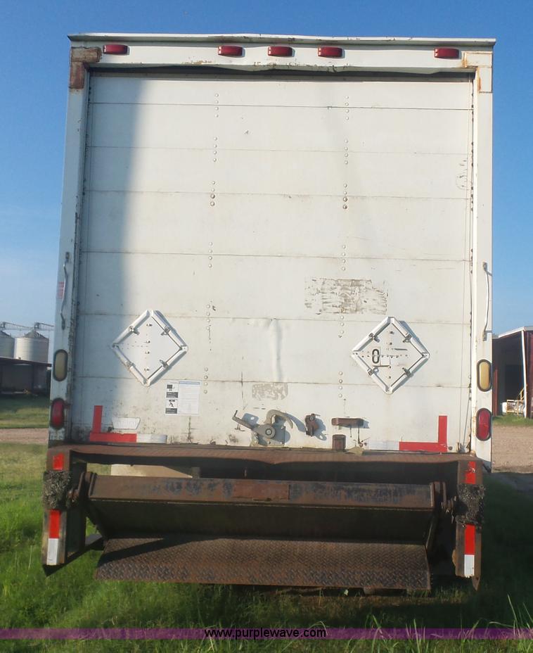 image for item CD9391 1996 International 8100 box truck