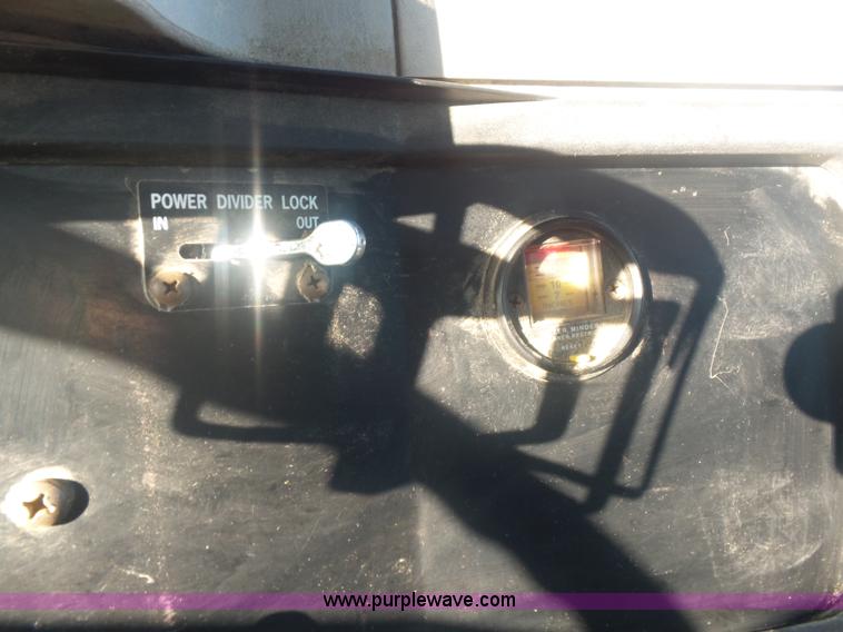 image for item CD9391 1996 International 8100 box truck