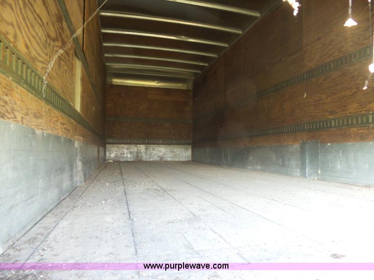 image for item CD9391 1996 International 8100 box truck