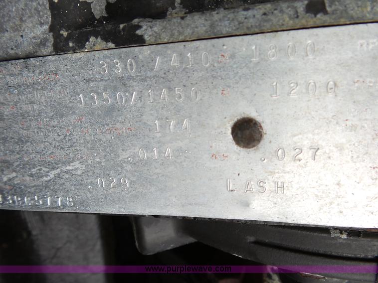 image for item K1157 1997 Peterbilt 377 tender truck