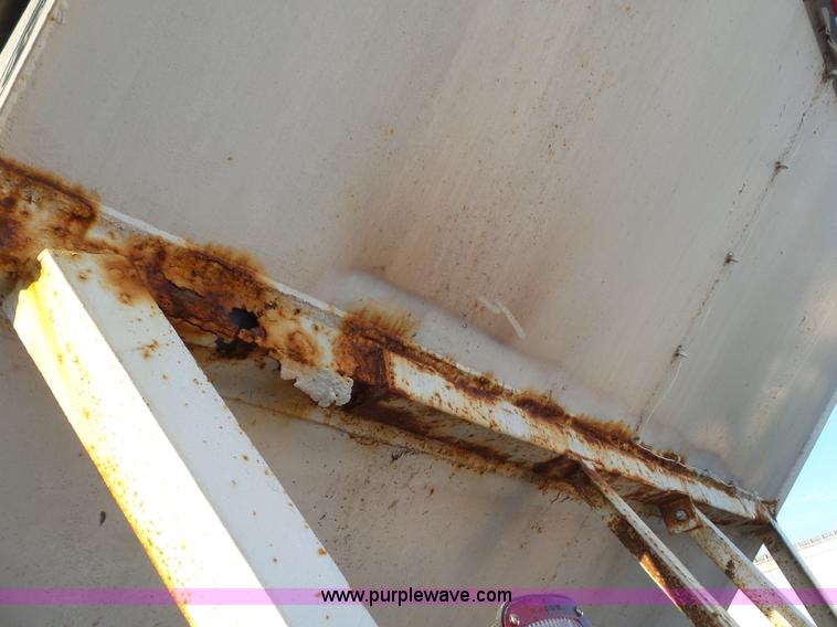 image for item L6876 Tender bed