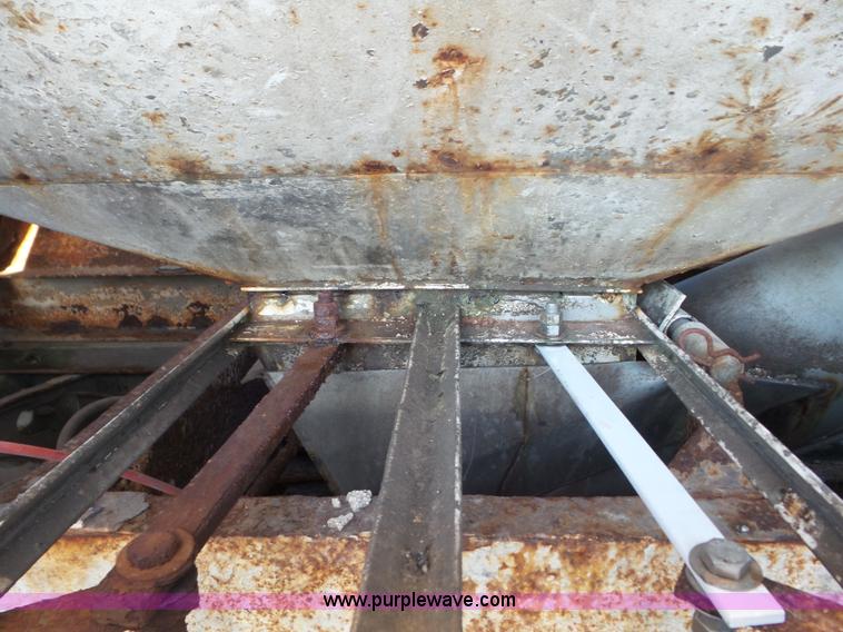 image for item L6876 Tender bed