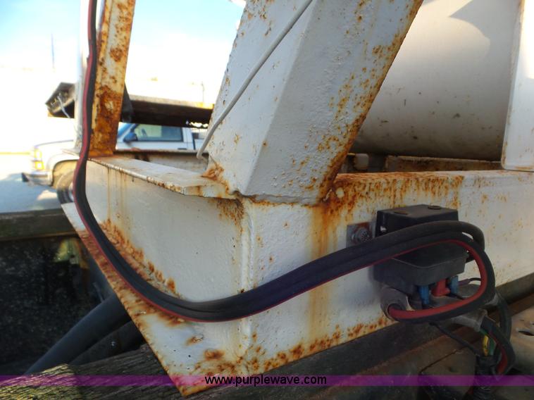 image for item L6876 Tender bed