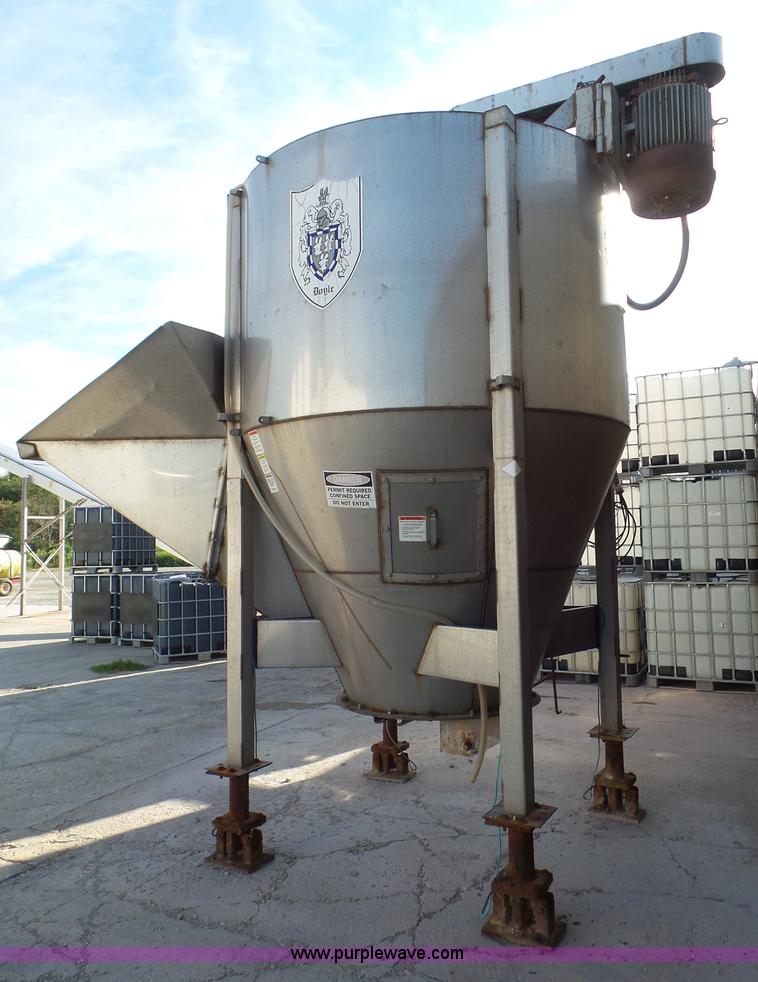 image for item L6877 Doyle blender