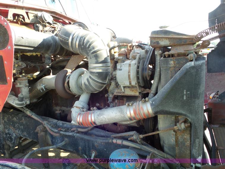 image for item L6878 1989 Kenworth T600 truck chassis