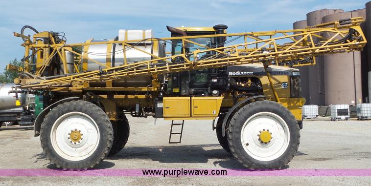 image for item L6879 2008 Rogator 1286C self-propelled applicator