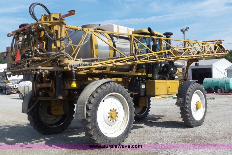 image for item L6879 2008 Rogator 1286C self-propelled applicator