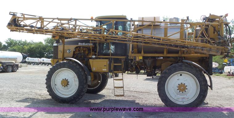 image for item L6879 2008 Rogator 1286C self-propelled applicator
