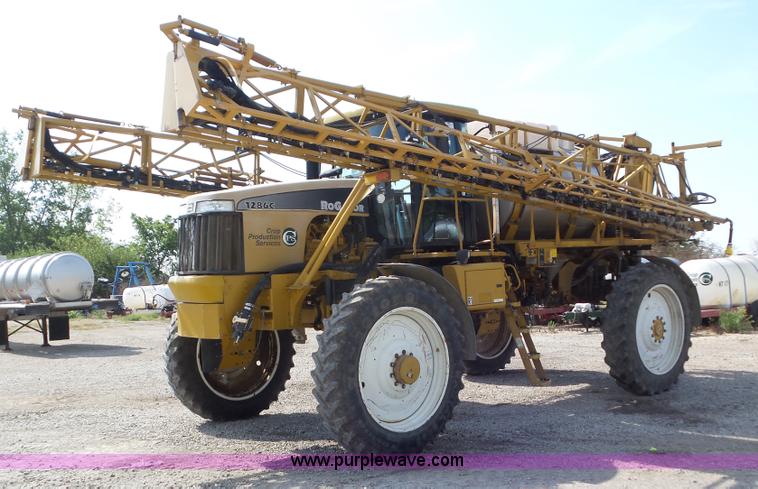 image for item L6879 2008 Rogator 1286C self-propelled applicator