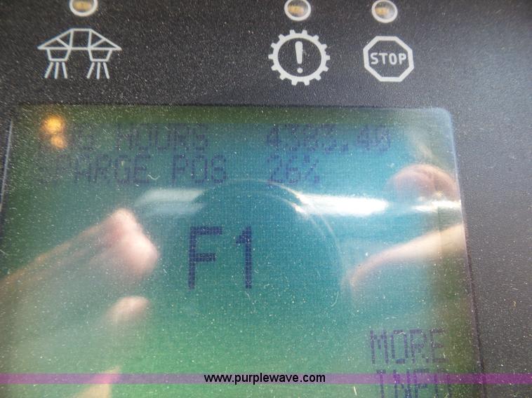 image for item L6879 2008 Rogator 1286C self-propelled applicator