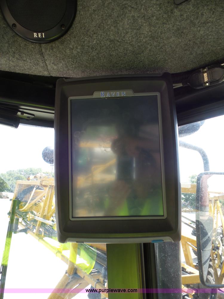 image for item L6879 2008 Rogator 1286C self-propelled applicator