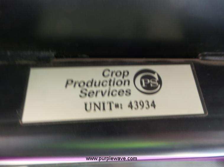 image for item L6879 2008 Rogator 1286C self-propelled applicator