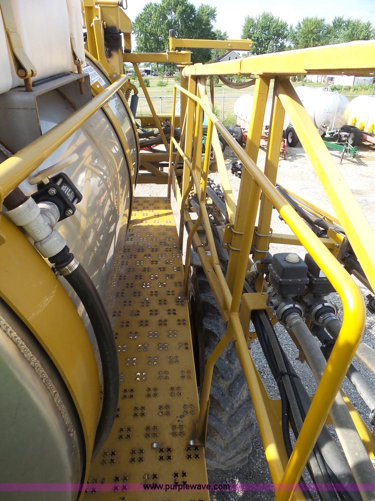 image for item L6879 2008 Rogator 1286C self-propelled applicator