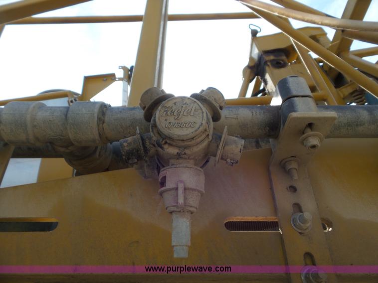 image for item L6879 2008 Rogator 1286C self-propelled applicator