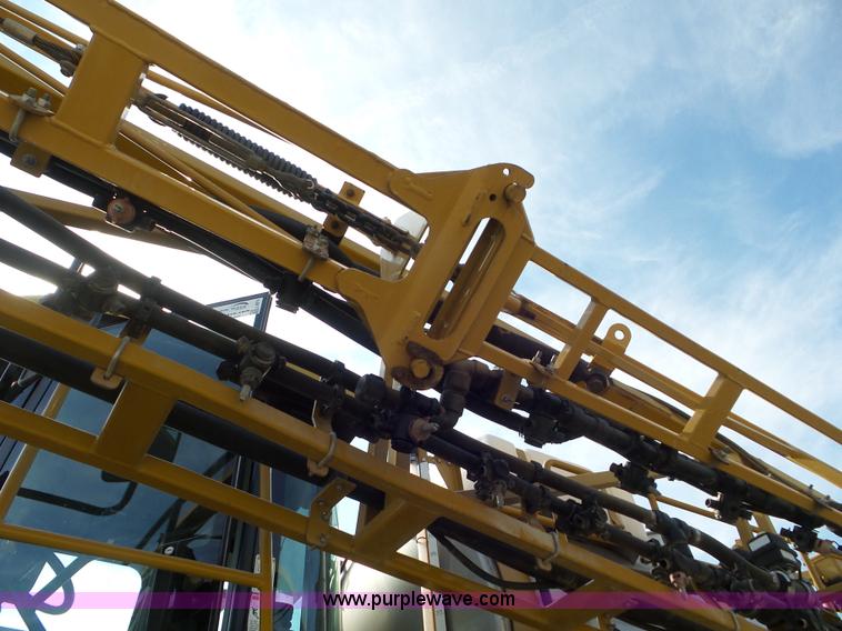 image for item L6879 2008 Rogator 1286C self-propelled applicator