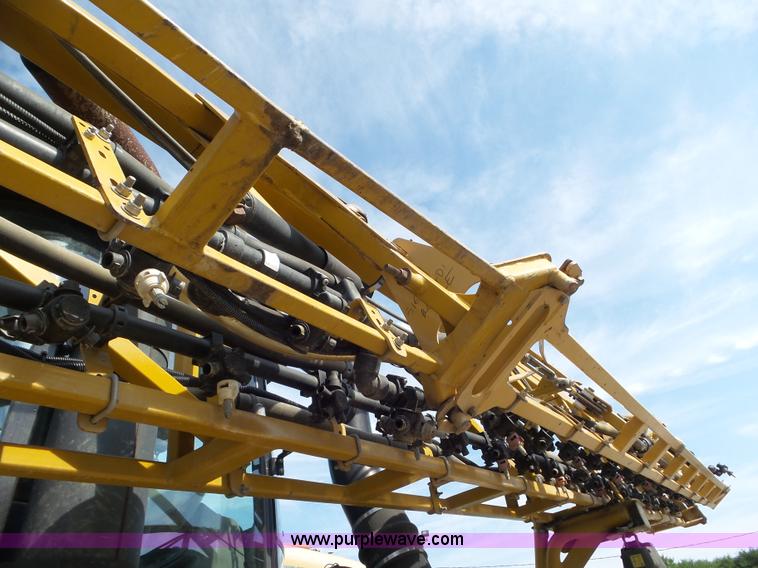 image for item L6879 2008 Rogator 1286C self-propelled applicator