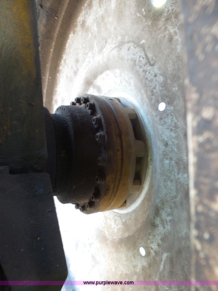 image for item L6879 2008 Rogator 1286C self-propelled applicator