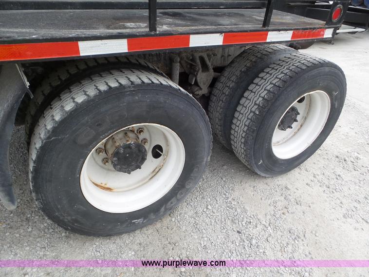 image for item L6886 1996 Mack CH613 tank truck